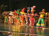 Unter dem Nikolaus Kostüm befinden sich evtl. die Tänzerinnen in „Karibischen – Kostümen“. Mit anschliessender Karibik Show.JPG